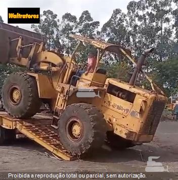 Pá Carregadeira Caterpillar 966C