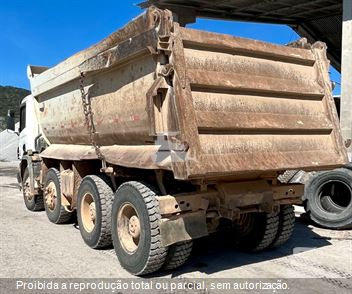 Caminhão Scania P-420 B 8X4 2P (DIESEL)