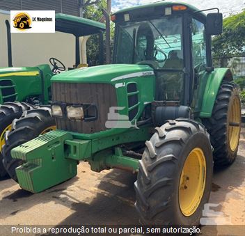 Trator Agrícola John Deere 6125J