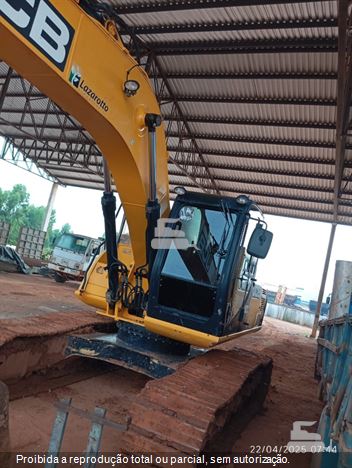 Escavadeira JCB JS220 LC