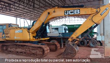 Escavadeira JCB JS220 LC
