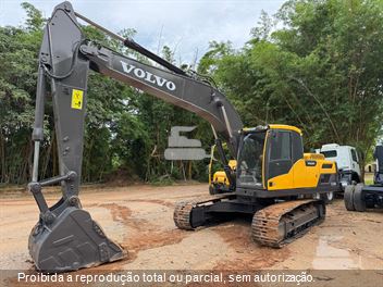 Escavadeira Volvo EC220D