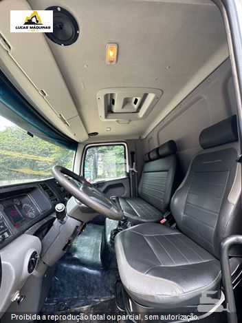Caminhão Volkswagen 24-280 E Constellation 6x2 2p (Diesel)(E5)