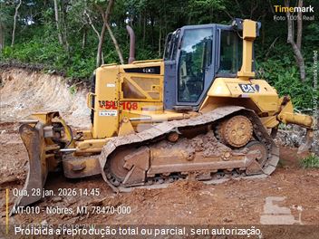 Trator de Esteira Caterpillar D6N