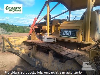 Trator de Esteira Caterpillar D6D