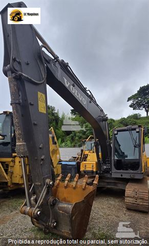 Escavadeira Volvo EC140DL