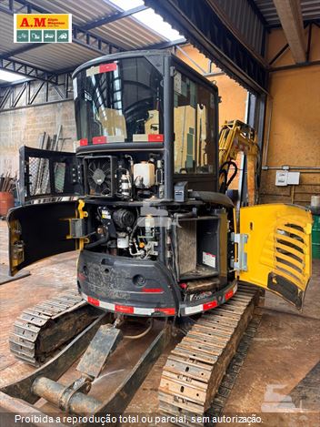 Mini-Escavadeira Yanmar Vio35