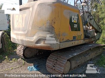 Escavadeira Caterpillar 320