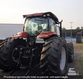 Trator Agrícola Case PUMA 215