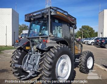 Trator Agrícola Valtra BM100