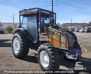 Trator Agrícola Valtra BM100