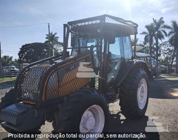 Trator Agrícola Valtra BM100