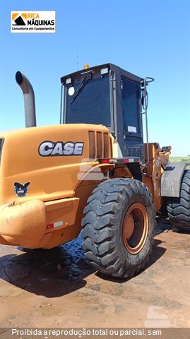 Pá Carregadeira Case 621D