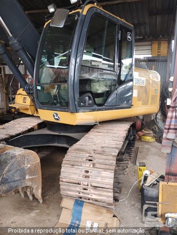 Escavadeira John Deere 160G