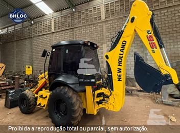 Retro Escavadeira New Holland B95B