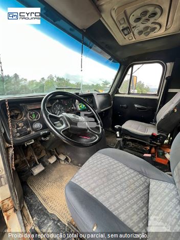 Caminhão Volvo N-10 280 4X2 2p (diesel)