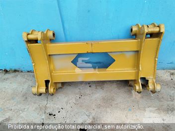 SUPORTE GARFO PA CARREGADEIRA 