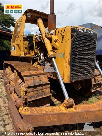 Trator de Esteira Caterpillar D6D