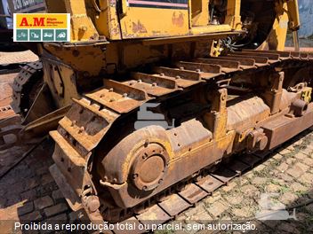 Trator de Esteira Caterpillar D6D