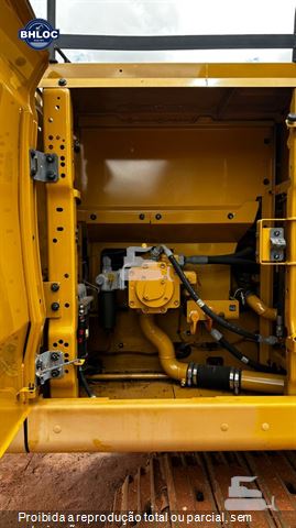 Escavadeira Caterpillar 320GC