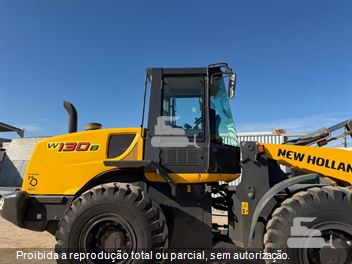 Pá Carregadeira New Holland W130 B