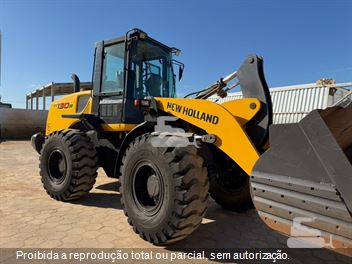 Pá Carregadeira New Holland W130 B