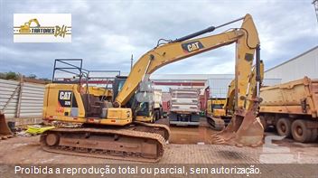 Escavadeira Caterpillar 320