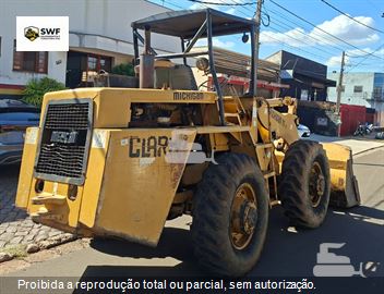 Pá Carregadeira Michigan 75III