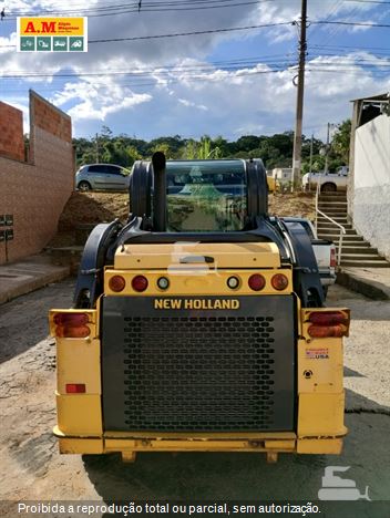 Mini-Carregadeira New Holland L318