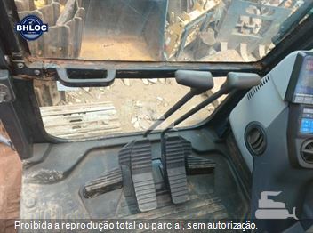 Escavadeira Komatsu PC210