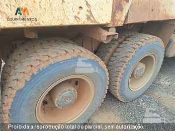 Caminhão Mercedes-Benz Axor 4144 K 6x4 2p (diesel)