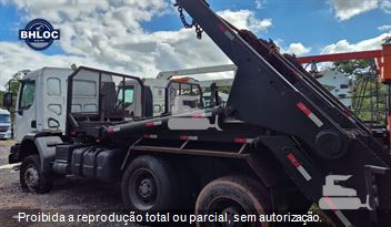 Caminhão Volvo VM 330 6x4 2p (Diesel) (E5)