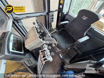 Motoniveladora Caterpillar 140K