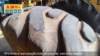 Motoniveladora Caterpillar 140K