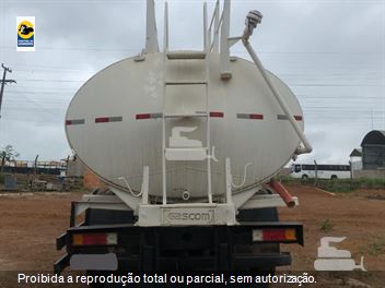 Caminhão Scania P-310 B 6x4 2p (diesel)