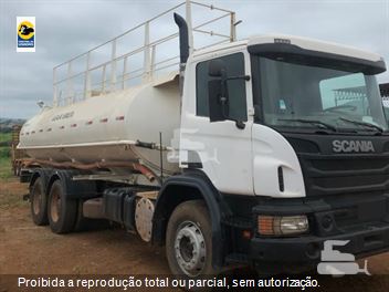 Caminhão Scania P-310 B 6x4 2p (diesel)