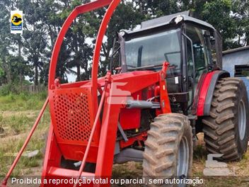 Trator Agrícola Massey Ferguson MF6713