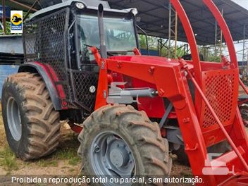 Trator Agrícola Massey Ferguson MF6713