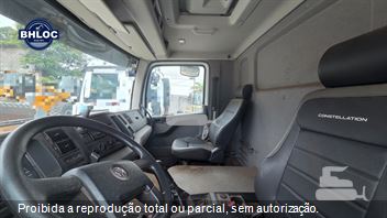 Caminhão Volkswagen 31-330 E Constellation 6x4 2p (Diesel)(E5)