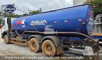 Caminhão Volkswagen 31-330 E Constellation 6x4 2p (Diesel)(E5)