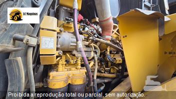 Pá Carregadeira Caterpillar 966L