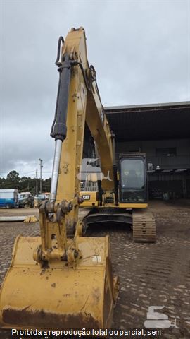 Escavadeira Caterpillar 320GC