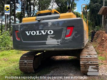 Escavadeira Volvo EC220DL