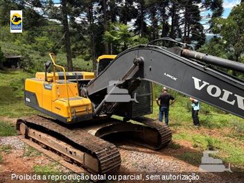 Escavadeira Volvo EC220DL