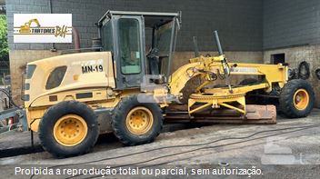 Motoniveladora New Holland RG170B
