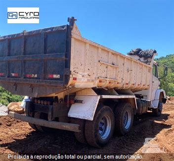 Caminhão Mercedes-Benz L-1630 3-Eixos 2p (diesel)
