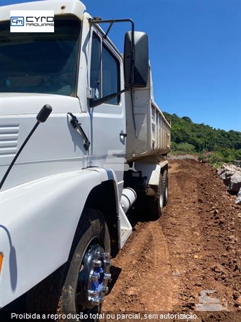 Caminhão Mercedes-Benz L-1630 3-Eixos 2p (diesel)