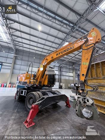 Escavadeira Hyundai R140W