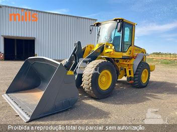 Pá Carregadeira Volvo L70F