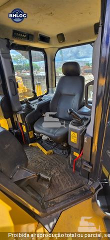 Trator de Esteira Komatsu D155
